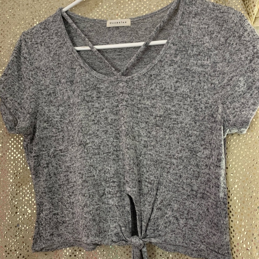 Cute grey shirt
